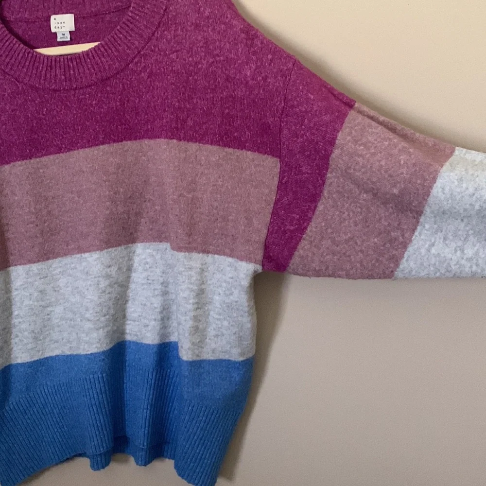 Colorblock Sweater - Picture 3 of 3